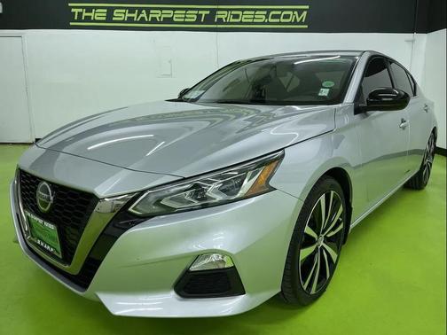 2021 Nissan Altima SR FWD