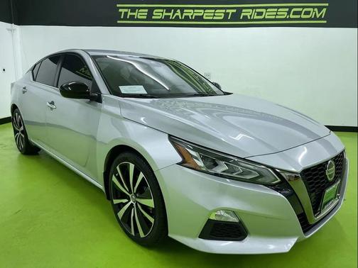 2021 Nissan Altima SR FWD