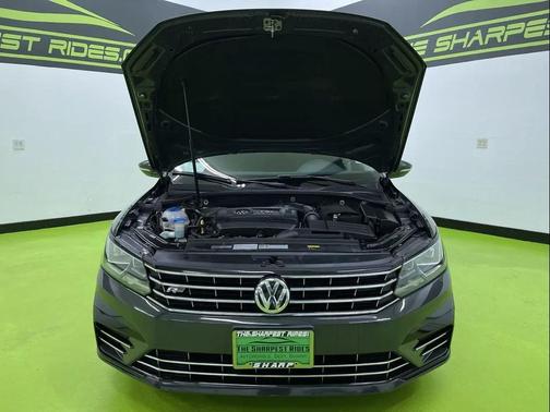 2016 Volkswagen Passat 1.8T R-Line