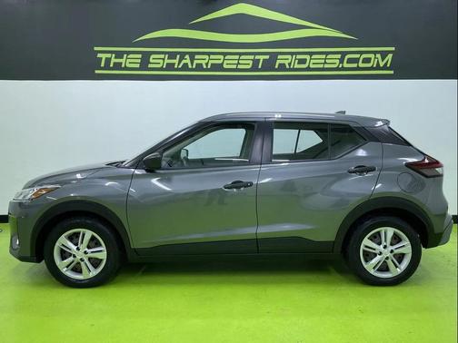 2021 Nissan Kicks S