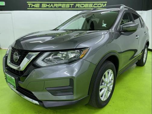 2020 Nissan Rogue SV