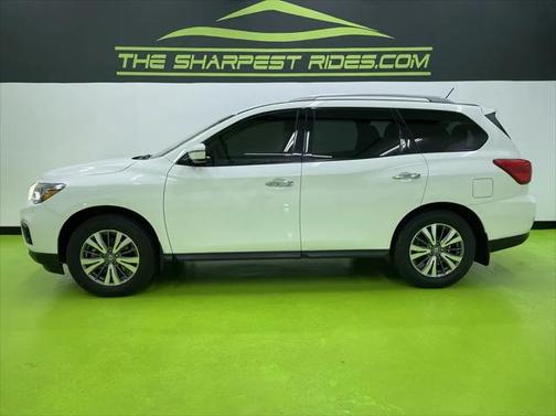 2017 Nissan Pathfinder S