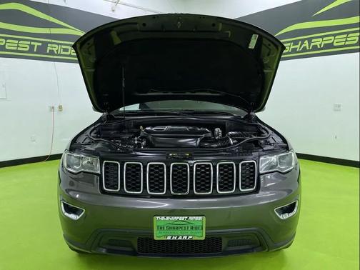 2021 Jeep Grand Cherokee Laredo