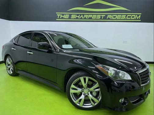 2014 INFINITI Q70 3.7