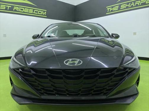 2021 Hyundai ELANTRA SE