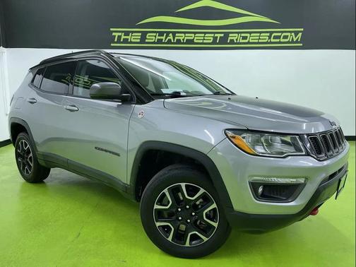 Silver 2019 Jeep Compass Trailhawk