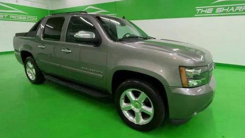 Tan 2007 Chevrolet Avalanche 1500 LTZ
