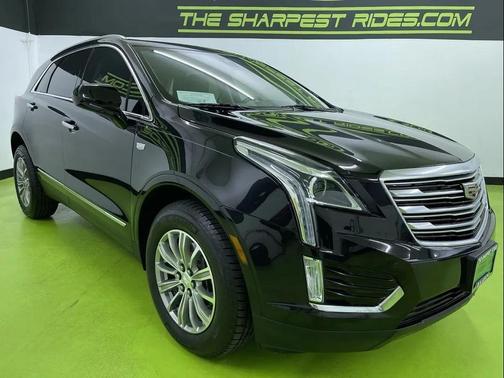 Black 2019 Cadillac XT5 Luxury