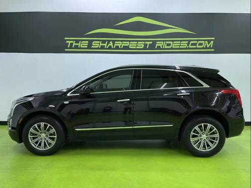 Black 2019 Cadillac XT5 Luxury