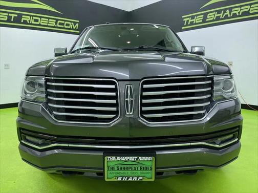 2017 Lincoln Navigator Select