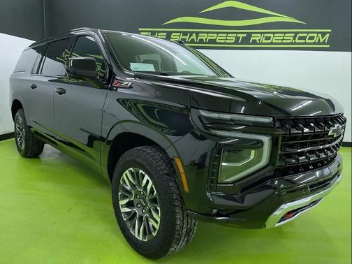 2025 Chevrolet Suburban 4WD Z71