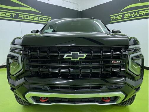 2025 Chevrolet Suburban 4WD Z71