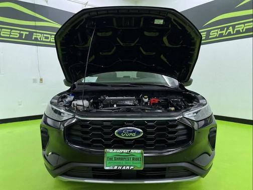 Black 2025 Ford Escape ST-Line