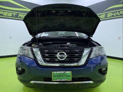 2019 Nissan Pathfinder SL