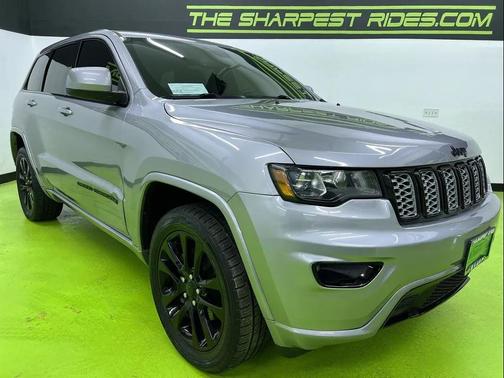 White 2020 Jeep Grand Cherokee Altitude