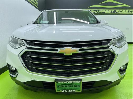 White 2019 Chevrolet Traverse LT Cloth