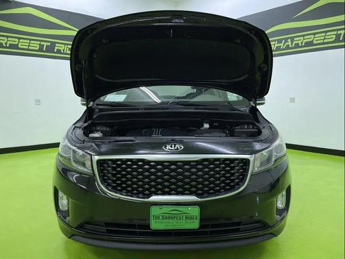 2016 Kia Sedona SX