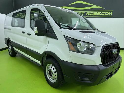 2022 Ford Transit-250 Base