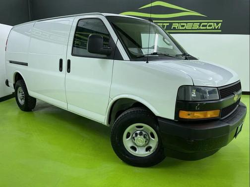 2022 Chevrolet Express 2500 RWD 2500 Regular Wheelbase WT