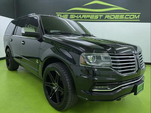 2015 Lincoln Navigator Base