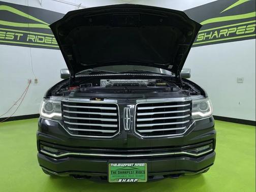 2015 Lincoln Navigator Base
