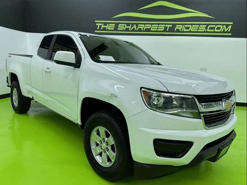 White 2019 Chevrolet Colorado WT