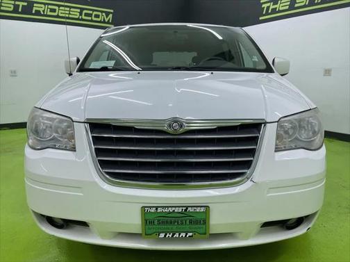 2010 Chrysler Town & Country Touring