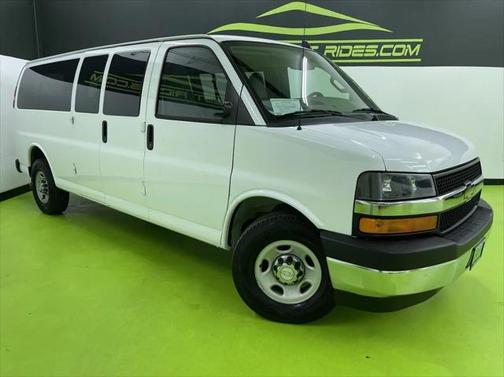 2017 Chevrolet Express 3500 LT