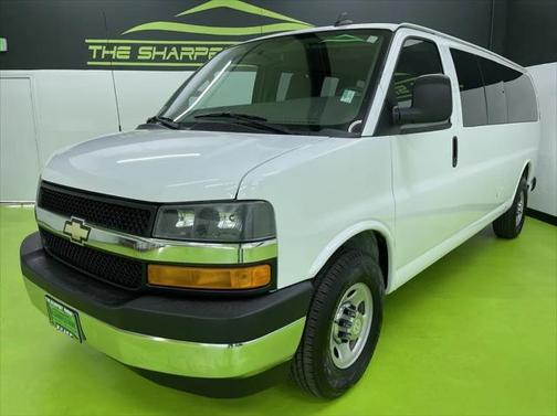 2017 Chevrolet Express 3500 LT
