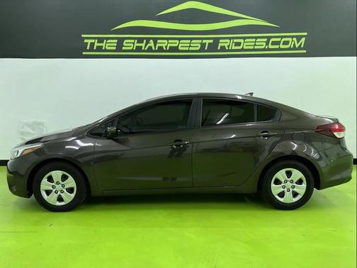 Brown 2018 Kia Forte LX