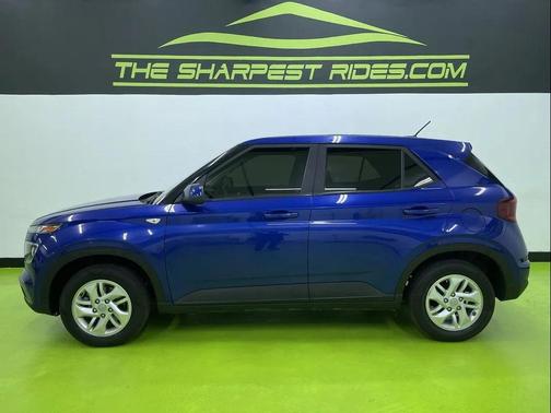 2024 Hyundai VENUE SE