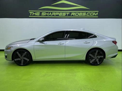 2022 Chevrolet Malibu FWD LT