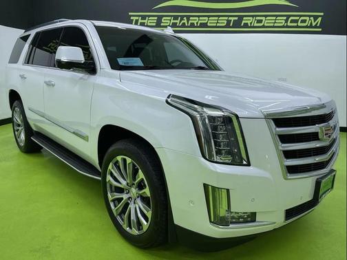2017 Cadillac Escalade Luxury