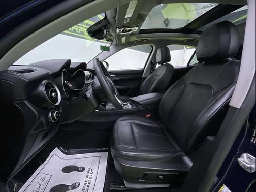 2018 Alfa Romeo Stelvio Base