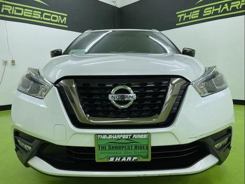 2019 Nissan Kicks SR