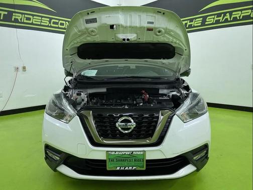 2019 Nissan Kicks SR