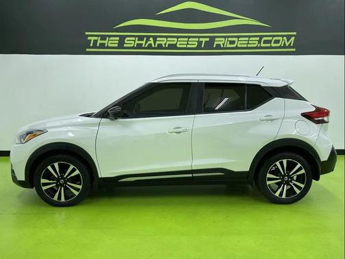 2019 Nissan Kicks SR