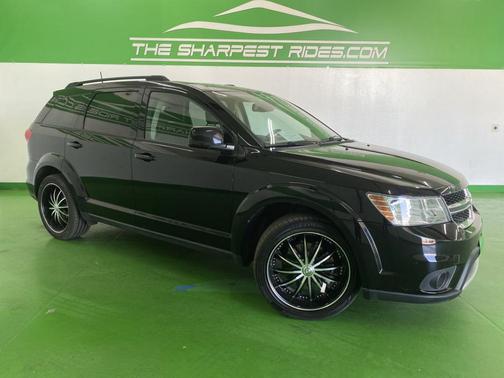 Photo 1 of 20 of 2019 Dodge Journey SE