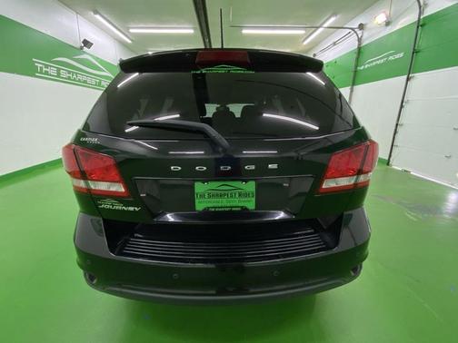 Photo 4 of 20 of 2019 Dodge Journey SE