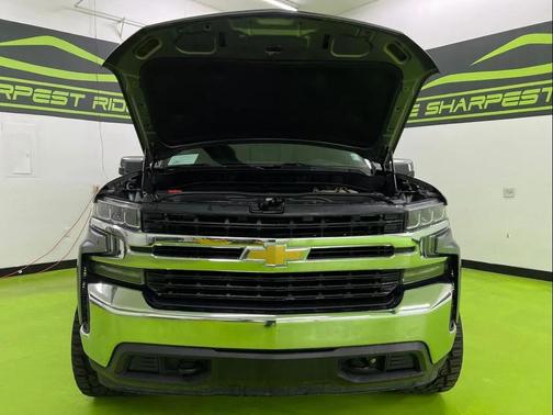 Gray 2021 Chevrolet Silverado 1500 LT