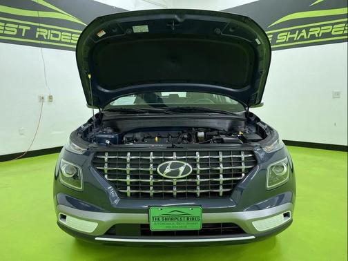 2024 Hyundai VENUE Limited