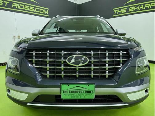 2024 Hyundai VENUE Limited