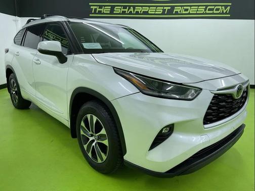 2021 Toyota Highlander XLE