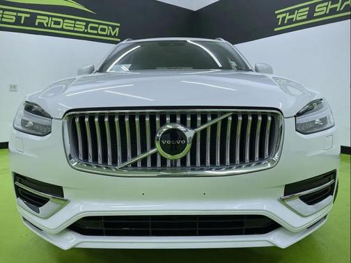 2022 Volvo XC90 Recharge Plug-In Hybrid T8 Inscription Expression 7 Passenger