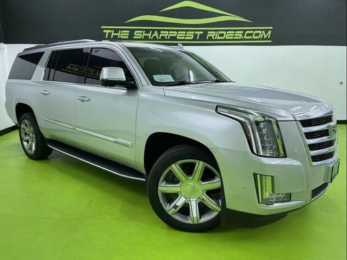 2018 Cadillac Escalade ESV Luxury