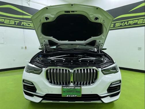 White 2019 BMW X5 xDrive40i