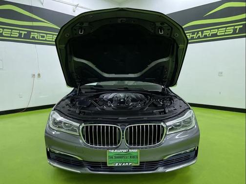 2016 BMW 750 i xDrive