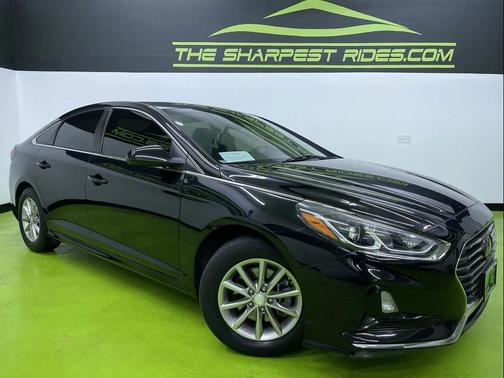 Black 2018 Hyundai SONATA SE
