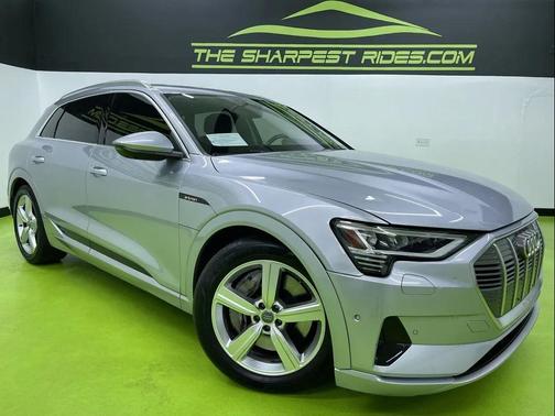 2019 Audi e-tron Premium Plus