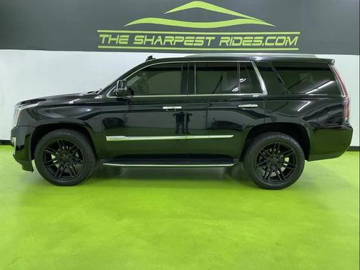 2017 Cadillac Escalade Luxury